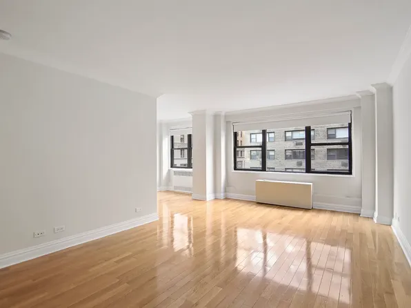 141 E 33rd St, New York, NY