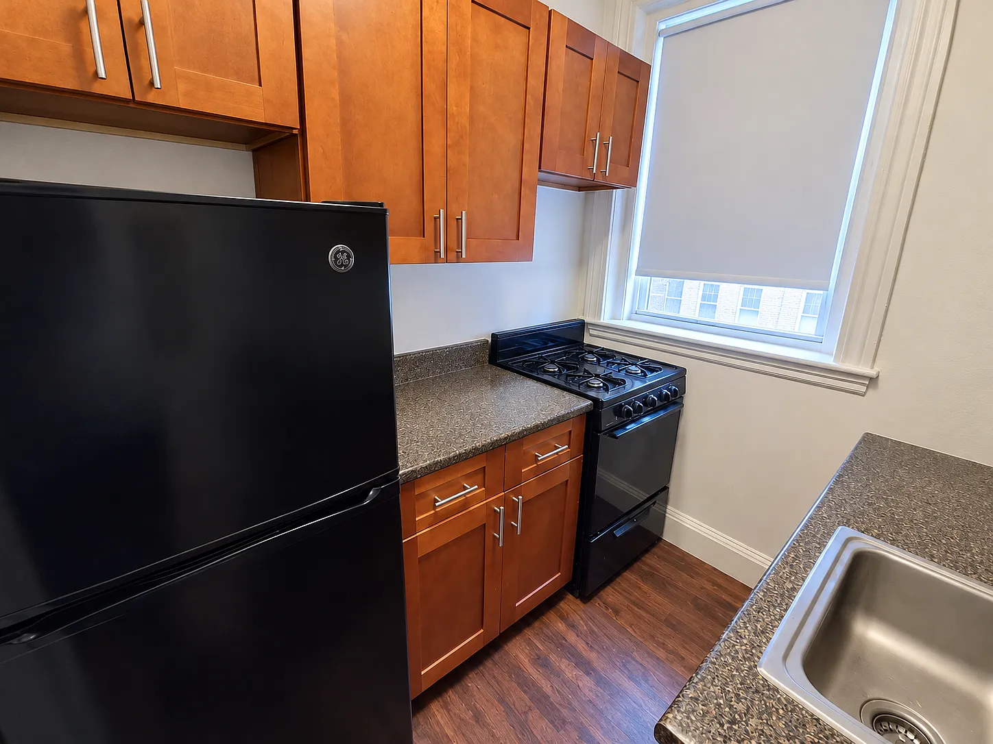 1 bed, 375 sqft, $2,195 — Photo 4