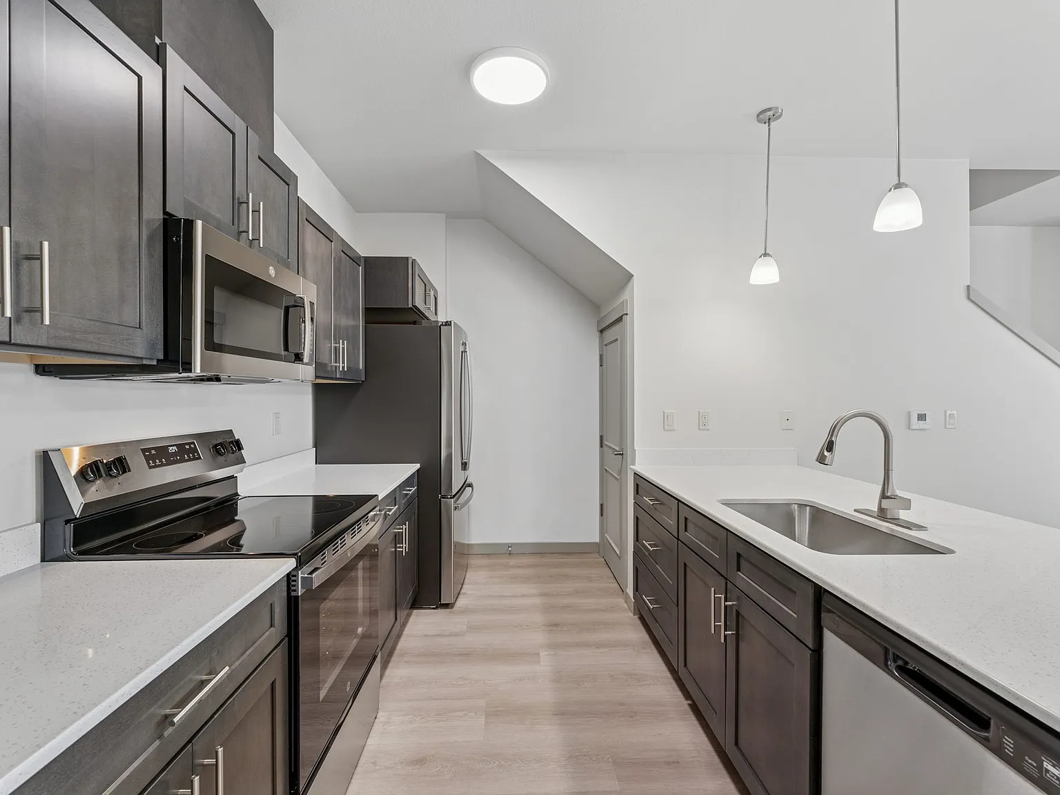 Titan Hill Townhomes — Photo 3