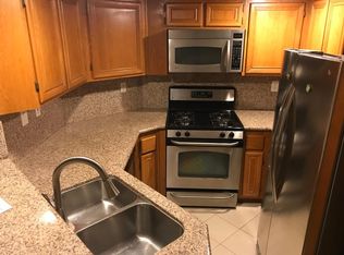 2548 Avenida Del Vis, Corona, CA 92882