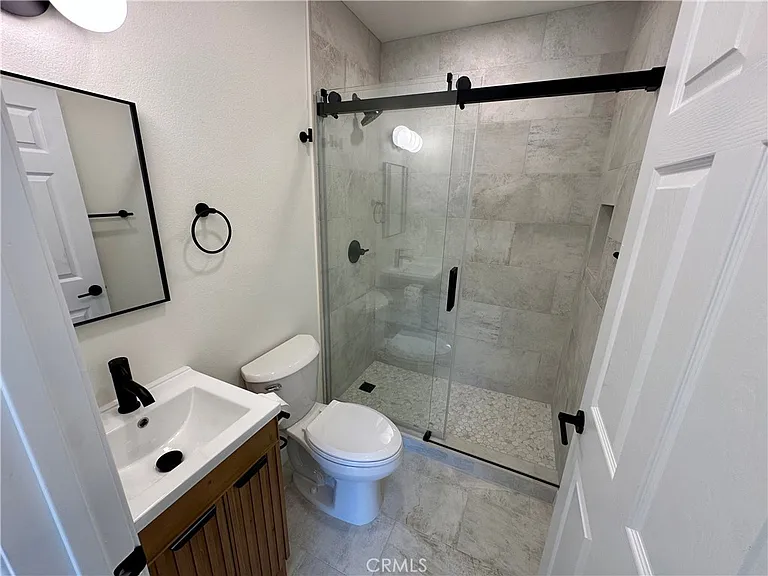 1944 W Valencia Dr — Photo 14
