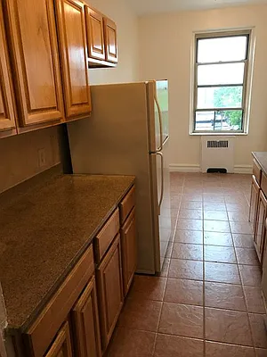 Rented by Zev Pollack Co LLC | media 17