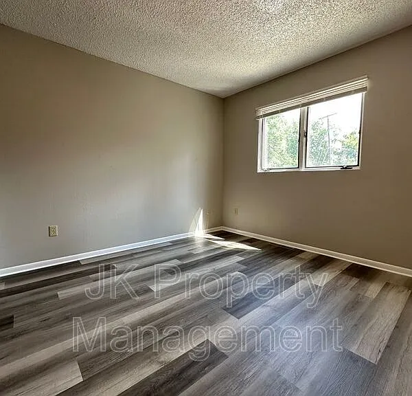 401 50th St S #3 — Photo 20