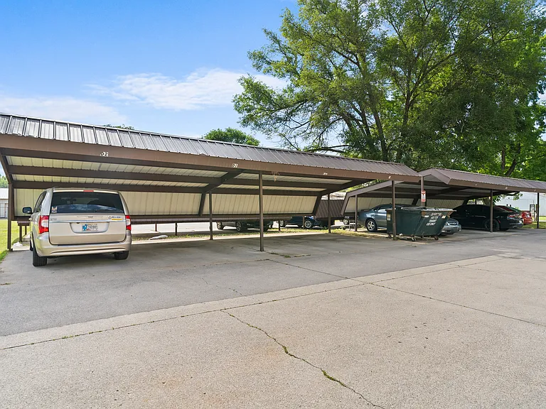 1506 Tippecanoe Dr #D2 — Photo 20