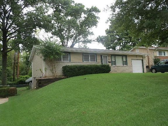 2nd image of 10432 Gardo Ct