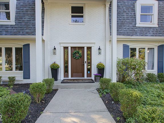 4th image of 425 Oakwood Dr