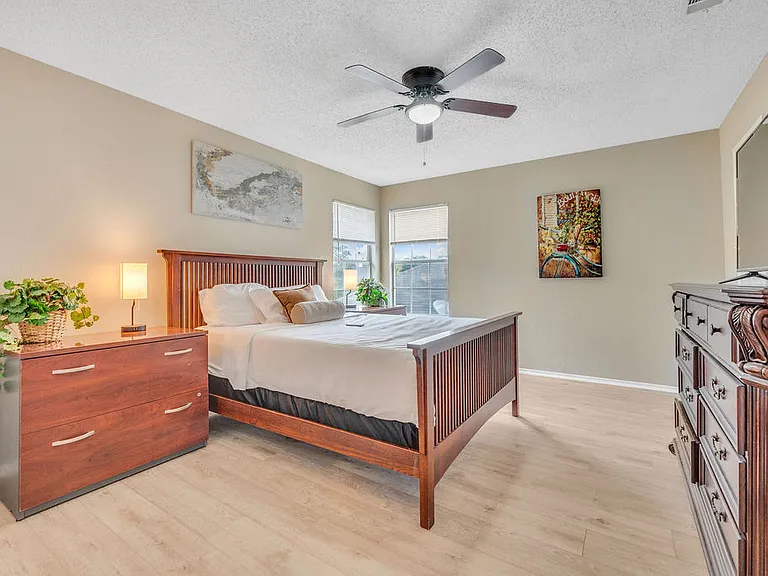 10304 Concord Dr — Photo 26
