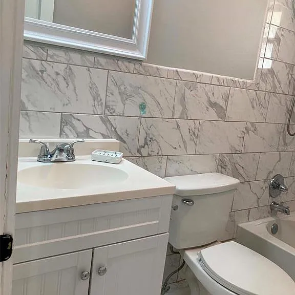 31 W Oakwood St #2 — Photo 13