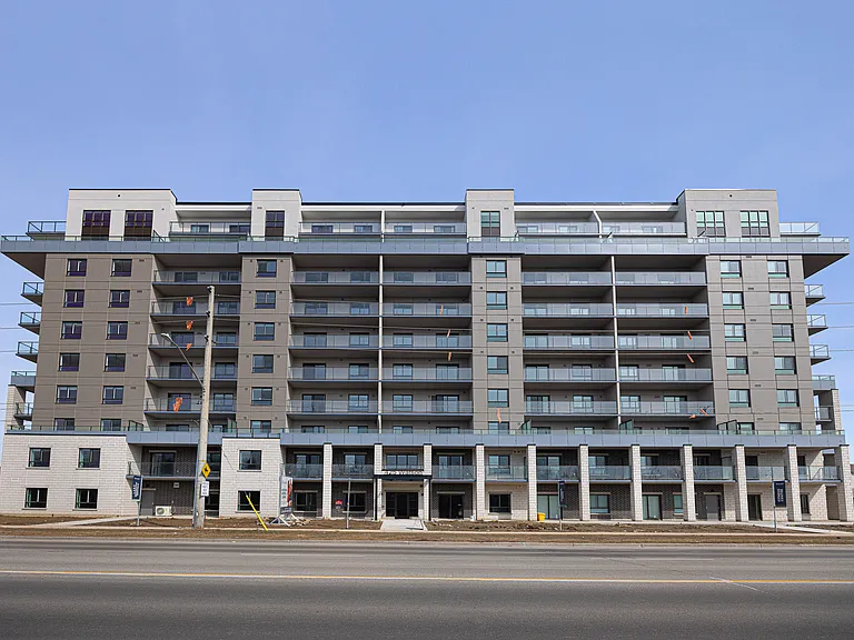 425 Watson Pkwy N — Photo 24
