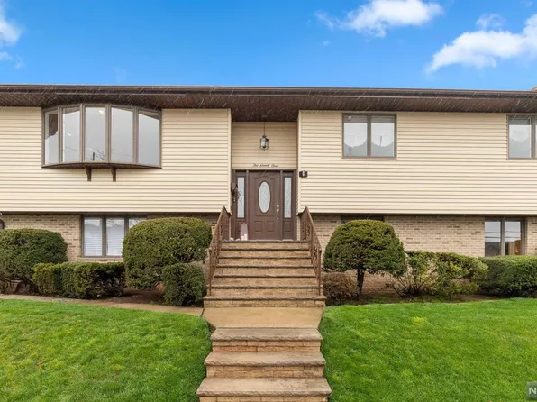 291 Burton Ave, Hasbrouck Heights, NJ 07604