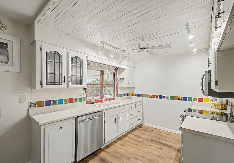 14044 N Lakeforest Dr — Photo 18