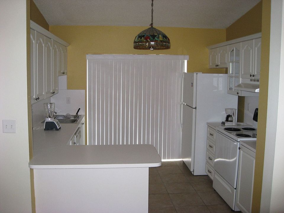 1st image of 7070 NW 173rd Dr APT 306