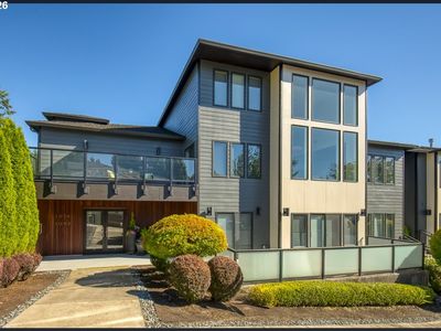 3058 NW Montara Loop, Portland, OR, 97229