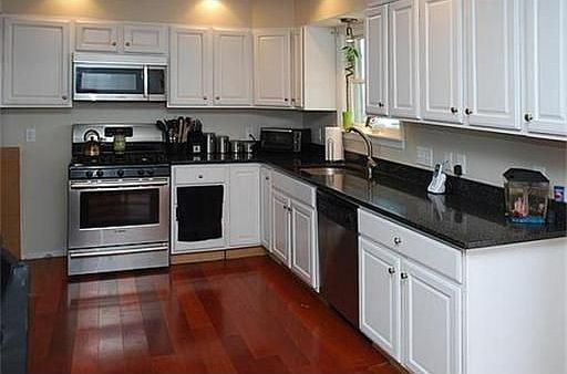 Granite counters & Boch Appliances  