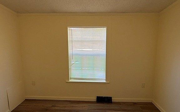 5th image of 28 Ponderosa Rd