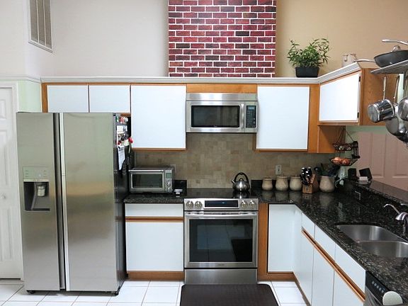 3rd image of 414 Woodbury Pines Cir