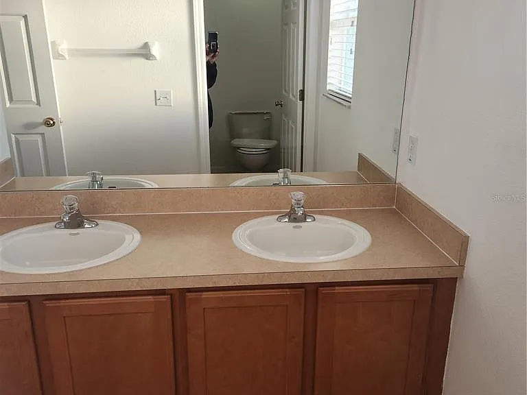 3048 Chessington Dr — Photo 10