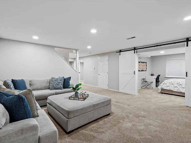 3043 W 109th Pl — Photo 21