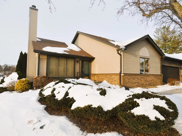 6430 Old Hunters Run, Rockford, IL 61114