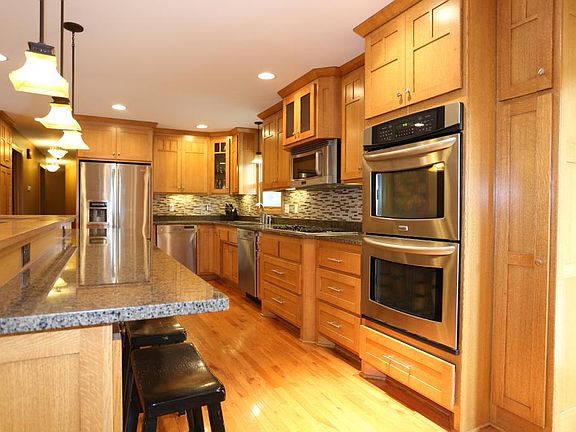 3rd image of 8100 151st Ln NW