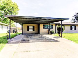 120 31st St, Nederland, TX 77627