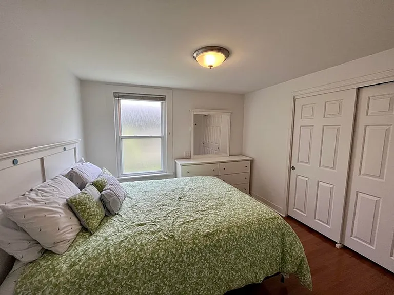 102 N Pier St — Photo 5