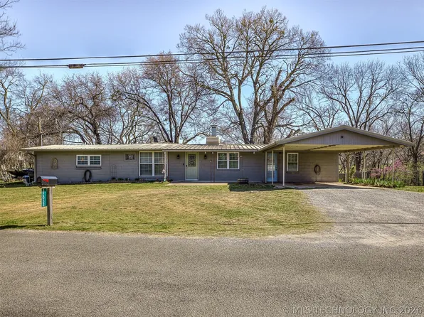 32033 E 695th Way, Wagoner, OK 74467