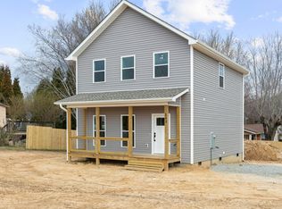 242 Forest Lawn Dr, Flat Rock, NC 28792