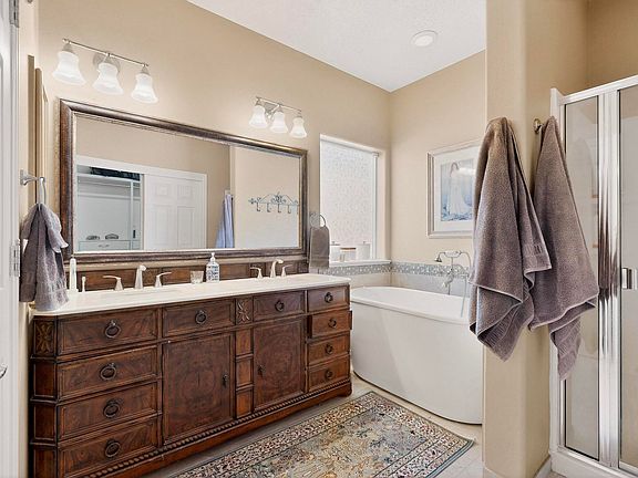 4th image of 4021 Paseo Vista Pl NE