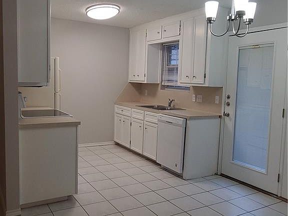 3rd image of 712 Nightingale Ave