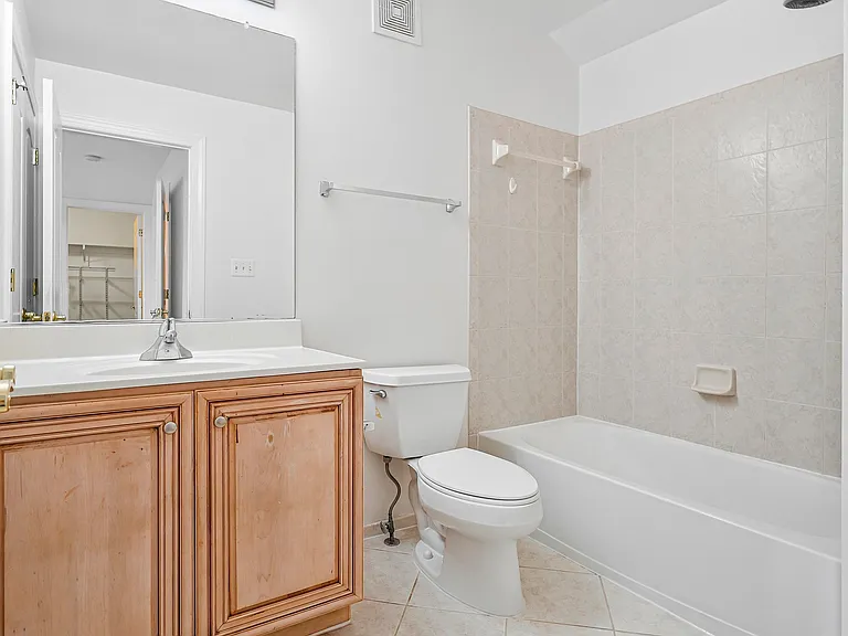 7720 Spoleto Ln — Photo 22