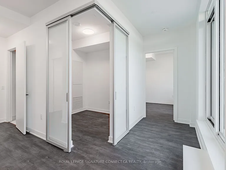 1185 Dupont St #815 — Photo 7