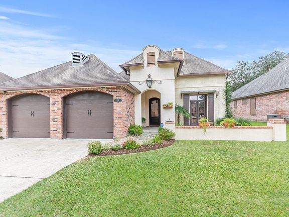 3rd image of 424 Breemen Cir