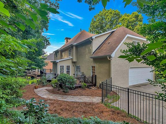 3rd image of 649 Lighthorse Dr NW