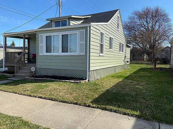 3rd image of 31 W Harwood Ave