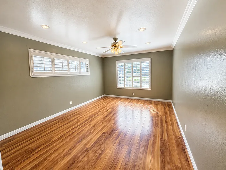 4543 Sloat Rd — Photo 8