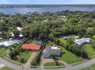 723 NW Spruce Ridge Dr, Stuart, FL 34994