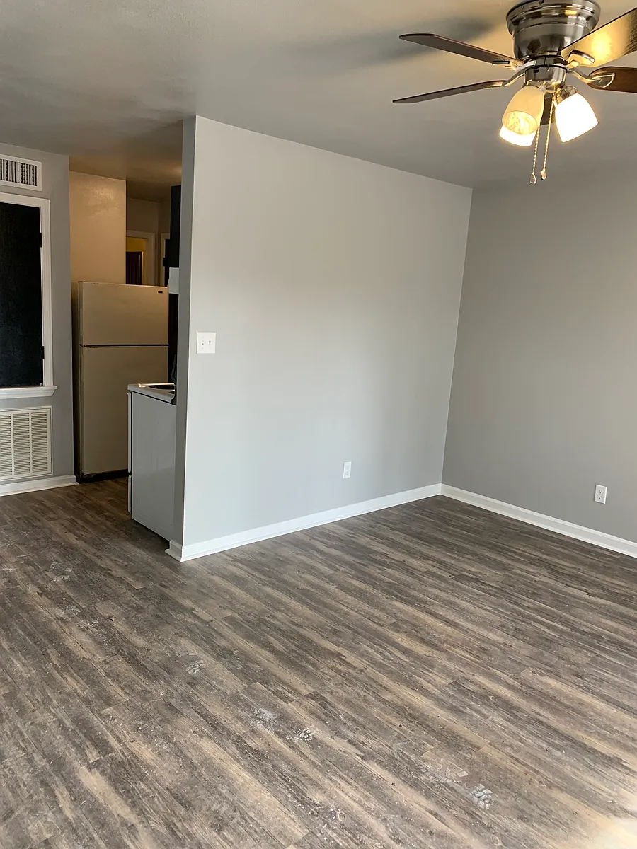 Building Photo - 2600 W 30th Ave #2