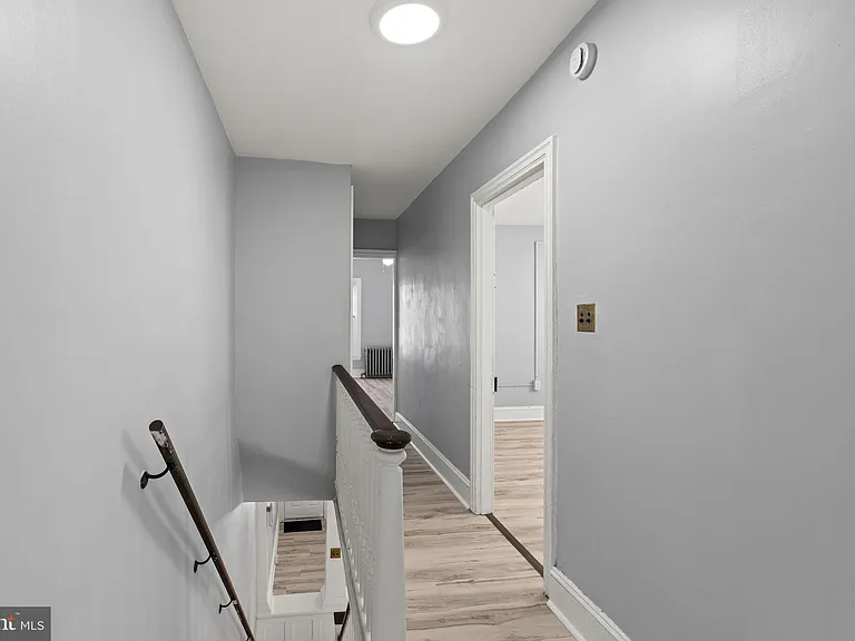 106 W 5th St — Photo 15