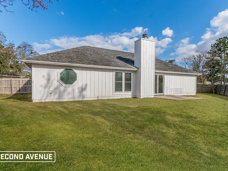 8236 Hot Springs Dr N — Photo 17
