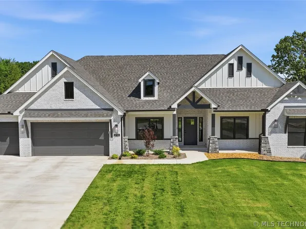 2722 Highlands Pl, Sapulpa, OK 74066