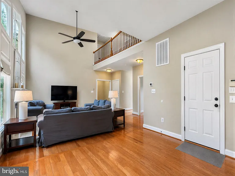 23017 Holloway Ct — Photo 25