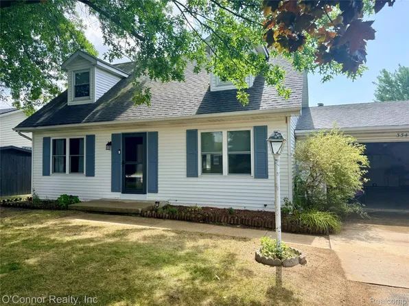 3341 Sapphire Ln, Fort Gratiot, MI 48059