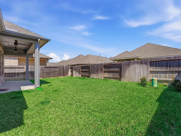 1338 Lakeside Creek Rd — Photo 27
