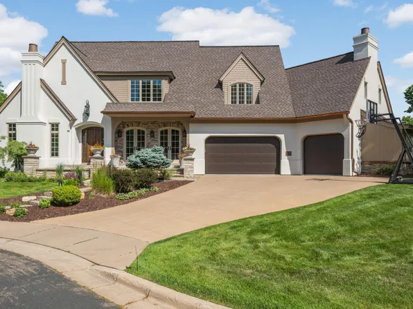 70 Brunswick Ave N, Golden Valley, MN 55422