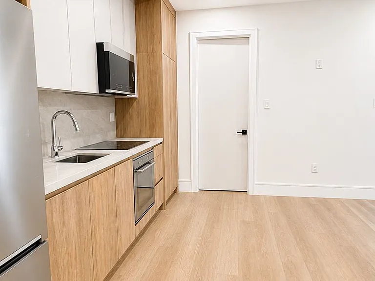 43 Elmwood Ave N #4 — Photo 15