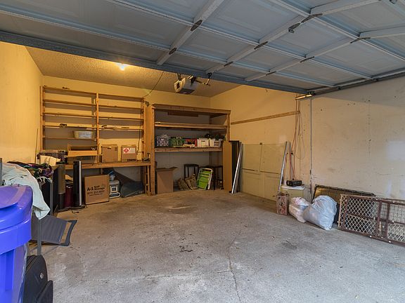 5th image of 2319 Curlew St Unit 9