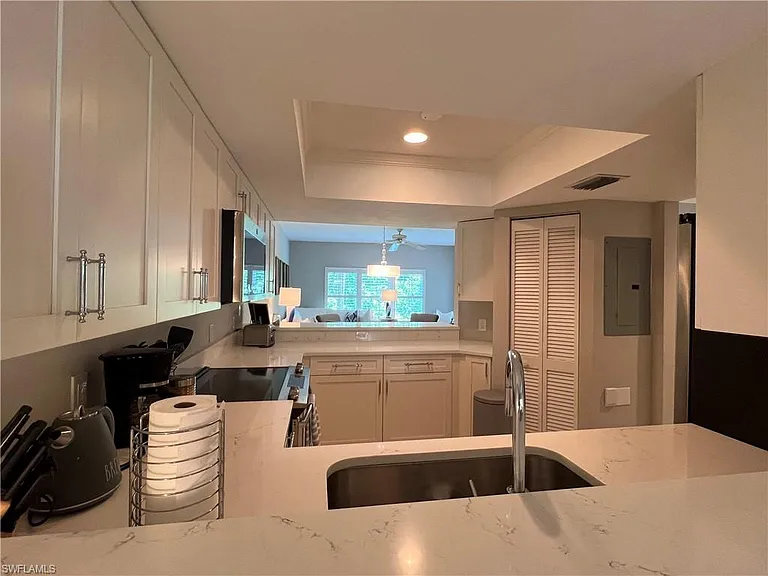 5897 Chanteclair Dr #314A — Photo 12