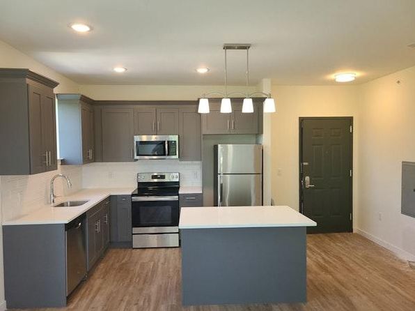 2 Fair Lawn Ave APT 403