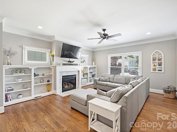 5th image of 2116 Yadkin Ave